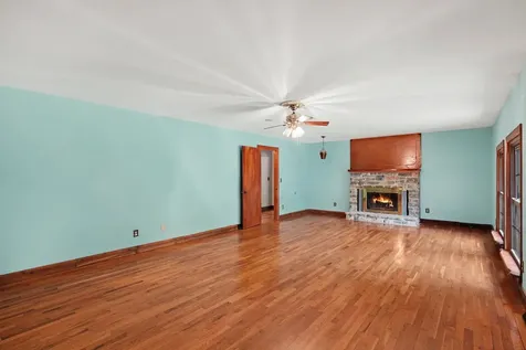 168 Blue Bird Road Summertown TN 38483