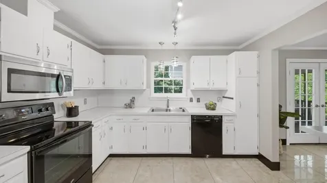 4557 N Ravenwood Drive, N Chattanooga TN 37415