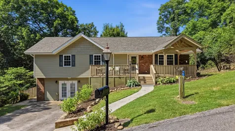 4557 N Ravenwood Drive, N Chattanooga TN 37415