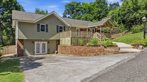 4557 N Ravenwood Drive, N Chattanooga TN 37415