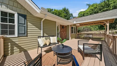 4557 N Ravenwood Drive, N Chattanooga TN 37415