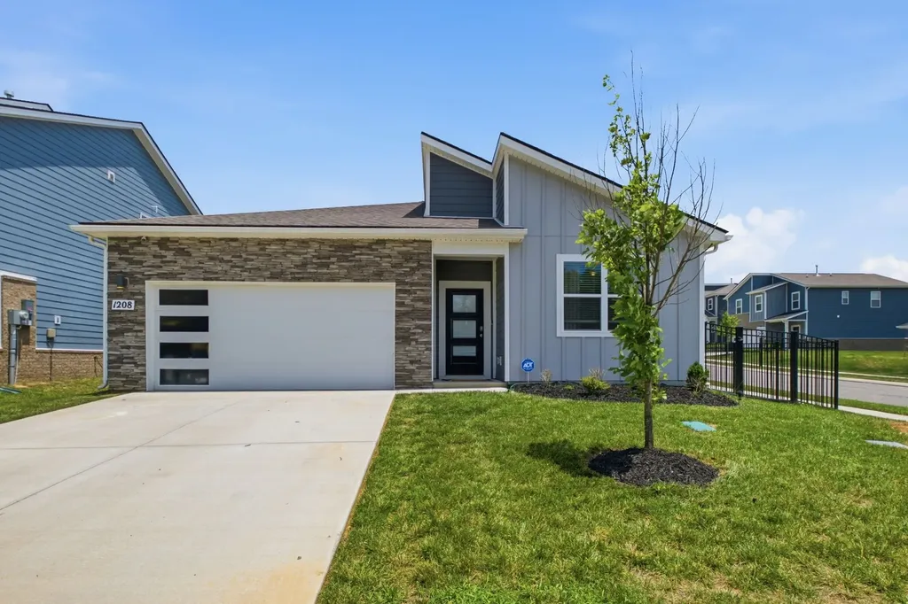 1208 Linn Cove Court Gallatin TN 37066