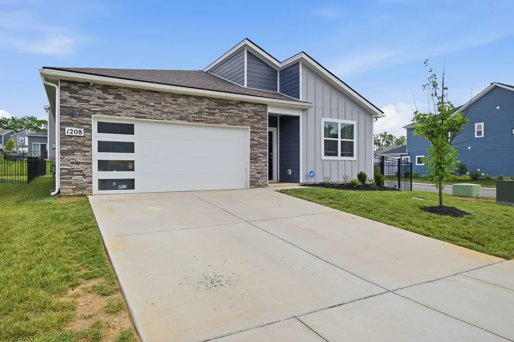 1208 Linn Cove Court Gallatin TN 37066