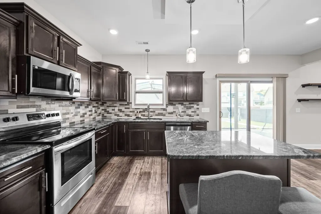 105 Lucerne Lane Clarksville TN 37040
