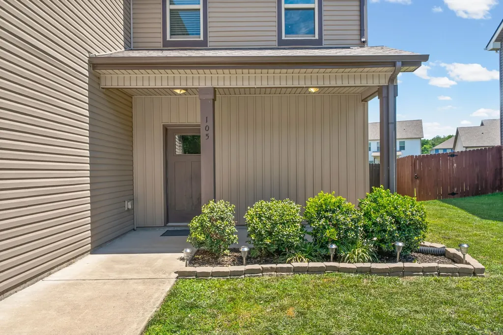 105 Lucerne Lane Clarksville TN 37040
