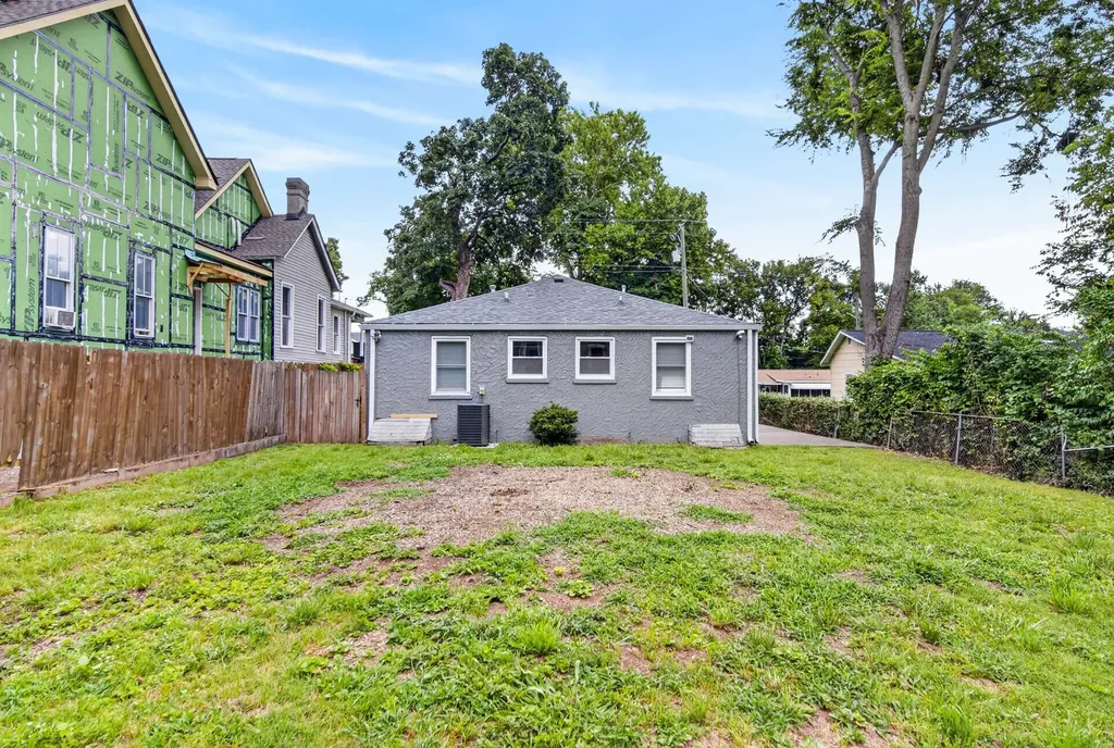 2209 Lindell Avenue Nashville TN 37204
