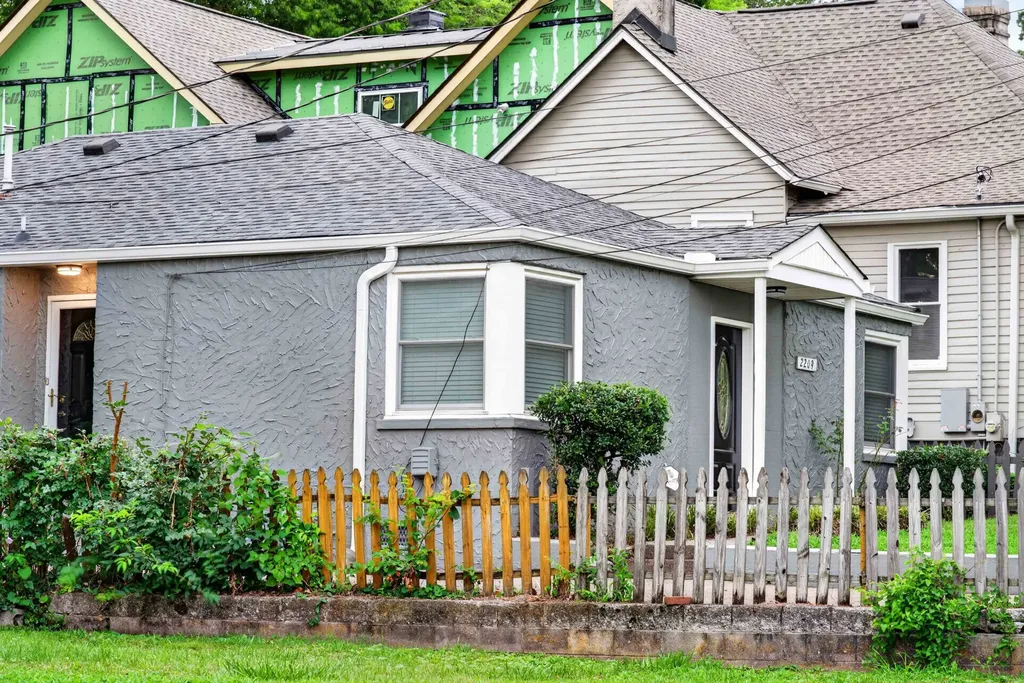 2209 Lindell Avenue Nashville TN 37204