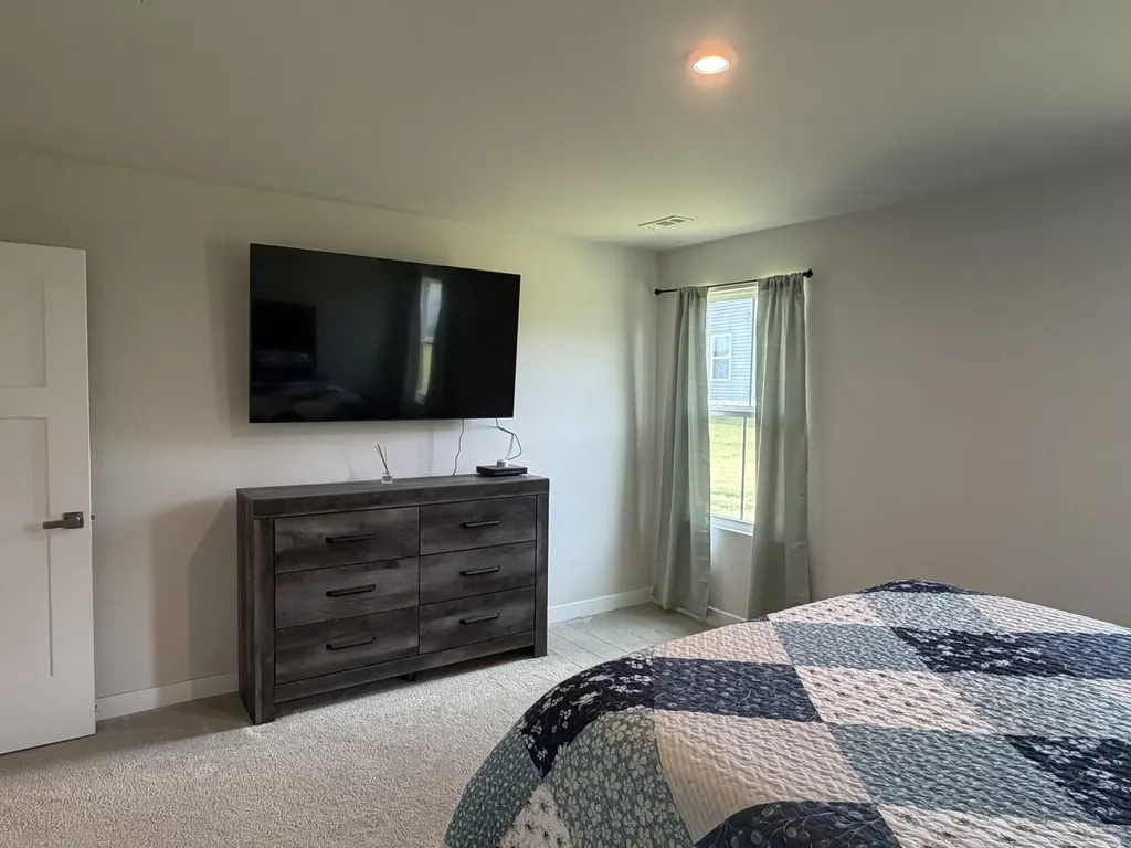 469 Steamview Drive White House TN 37188