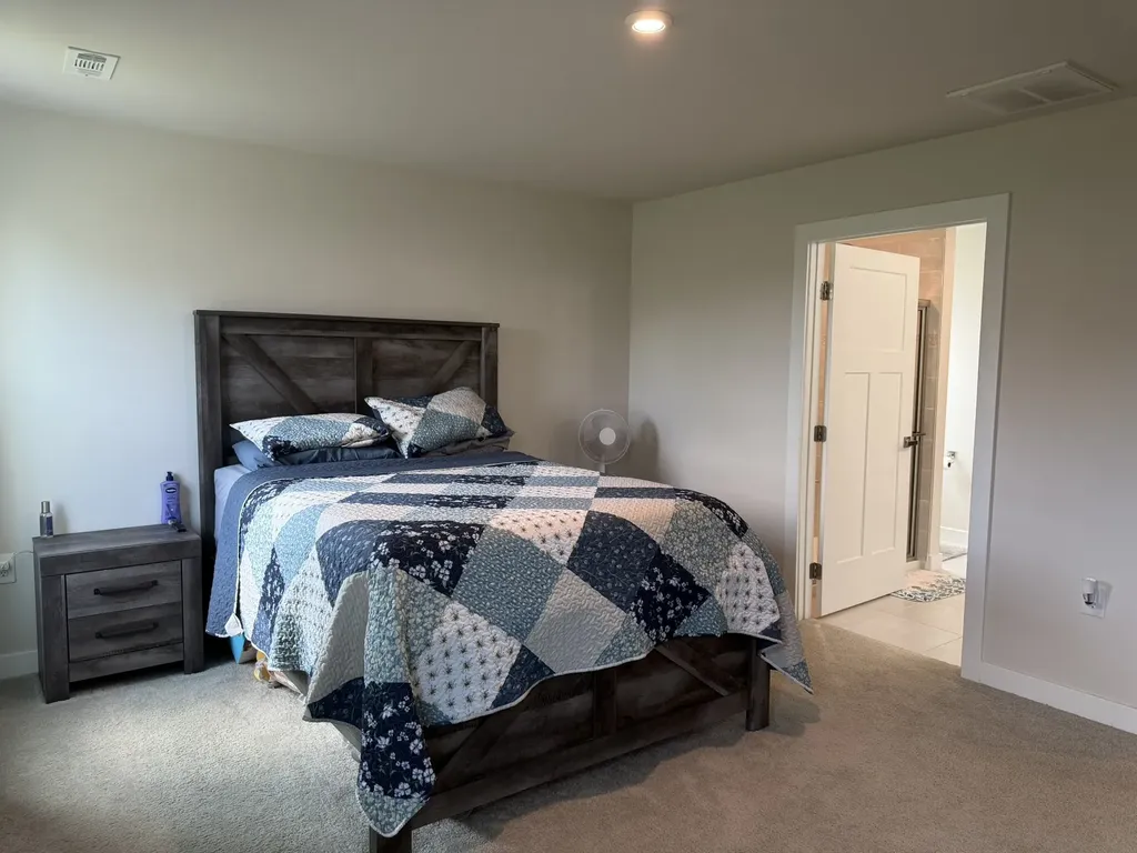 469 Steamview Drive White House TN 37188