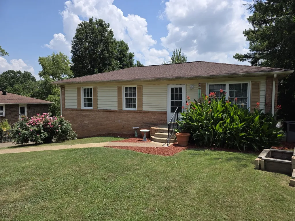 117 Mimosa Drive Springfield TN 37172