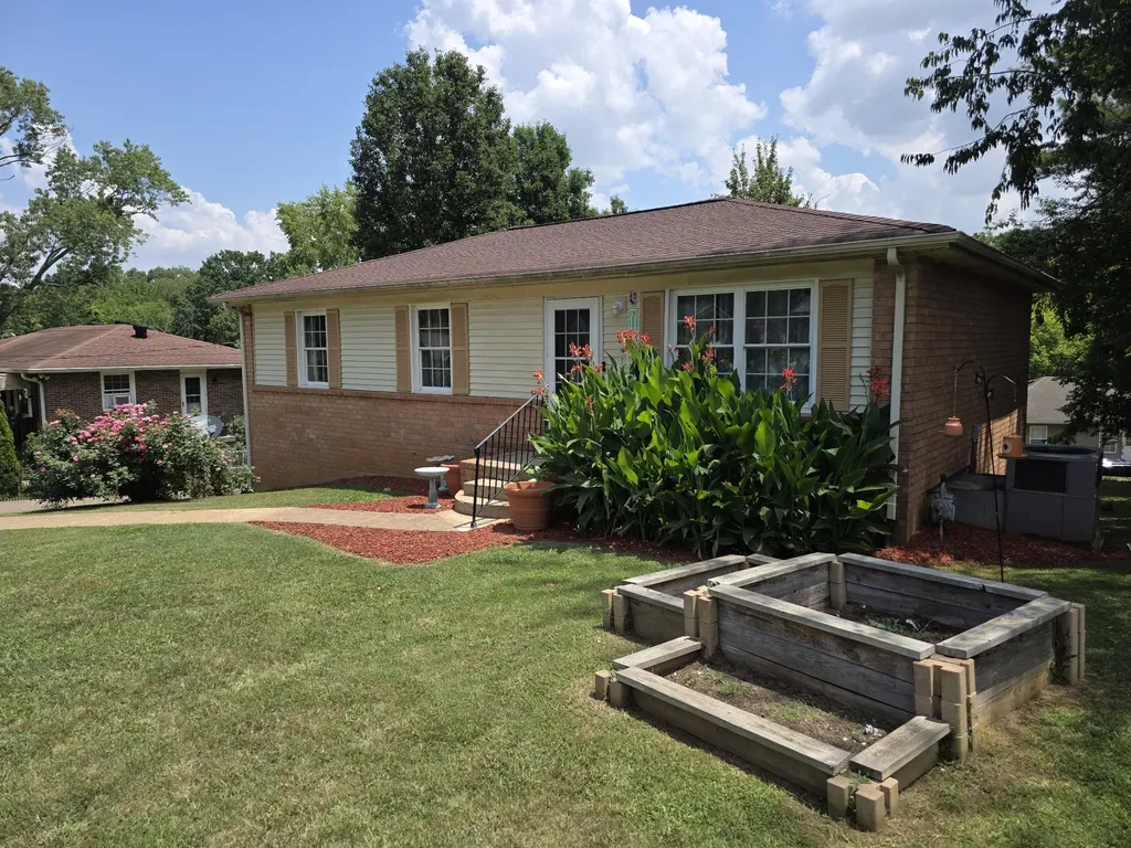117 Mimosa Drive Springfield TN 37172