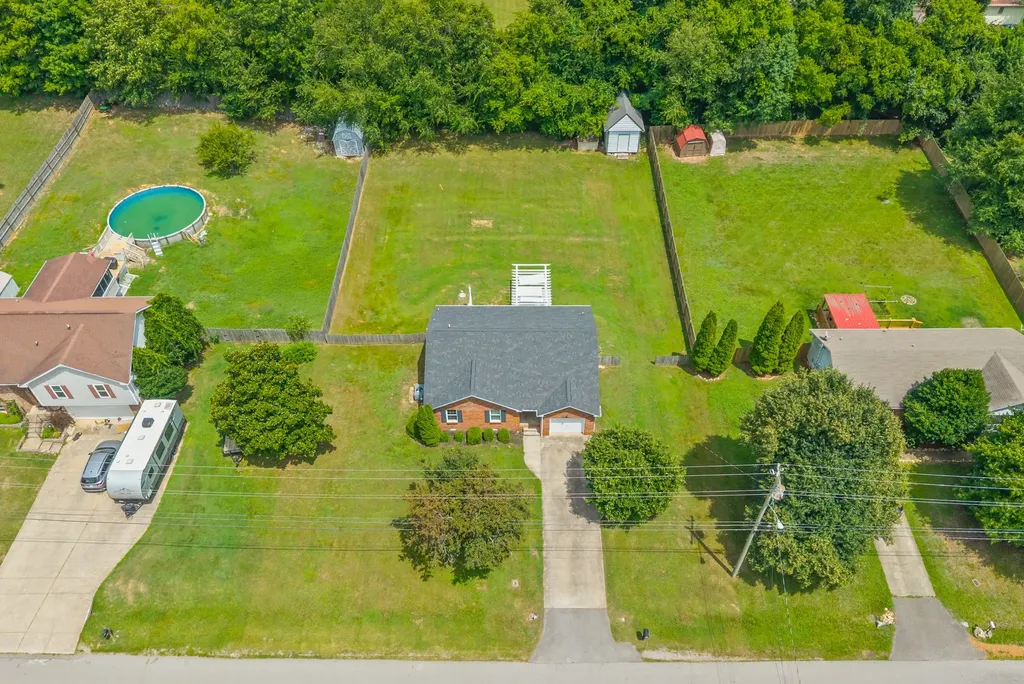 2223 Kim Drive Clarksville TN 37043