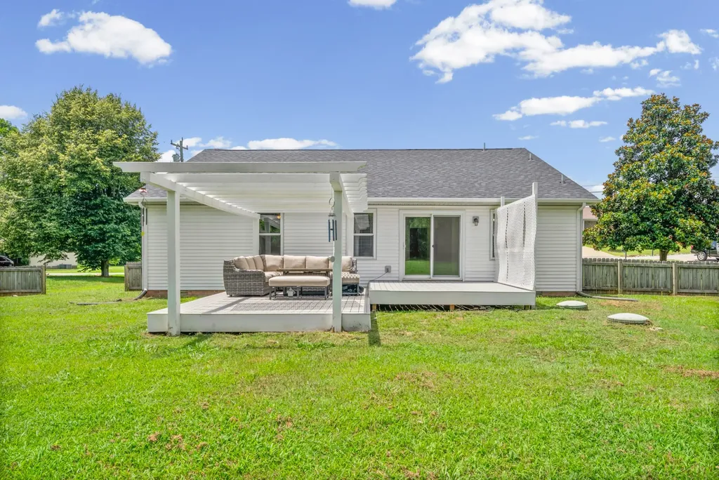 2223 Kim Drive Clarksville TN 37043
