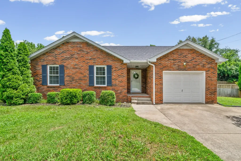 2223 Kim Drive Clarksville TN 37043