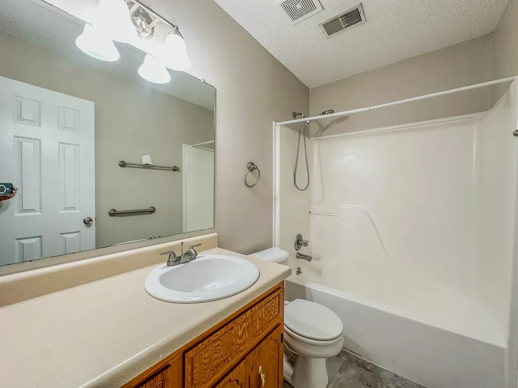 2668 Holly Rock Drive Clarksville TN 37040