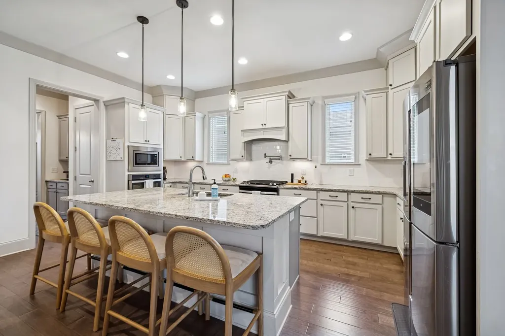 1566 Drakes Creek Road Hendersonville TN 37075