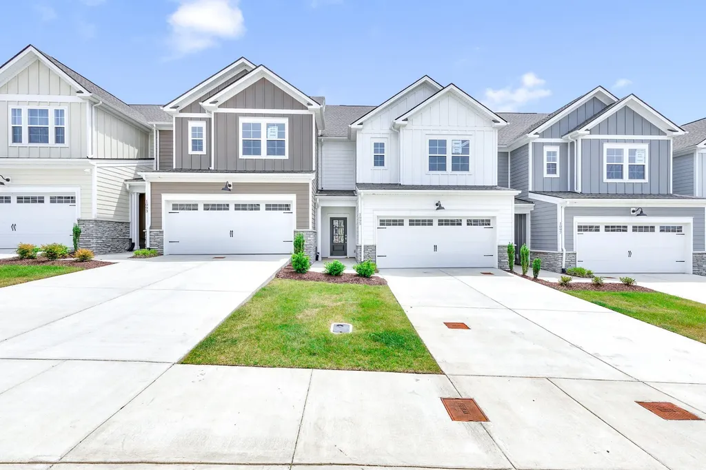 1095 June Wilde Ridge Spring Hill TN 37174