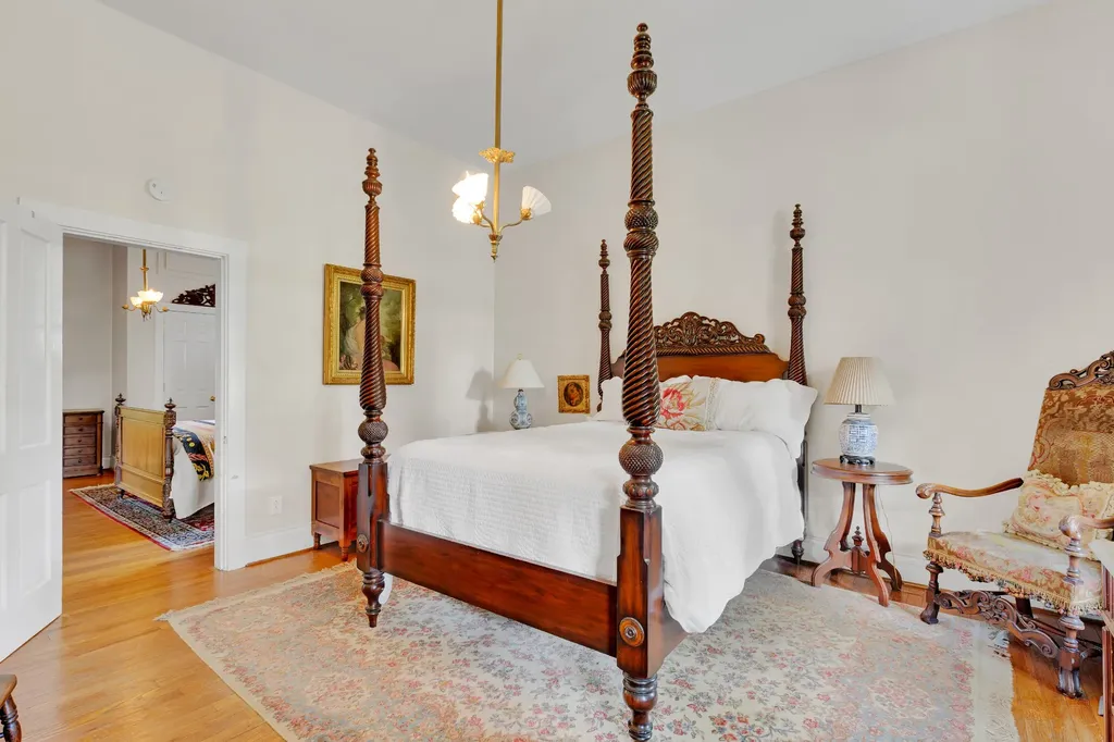 221 Walnut Street Springfield TN 37172