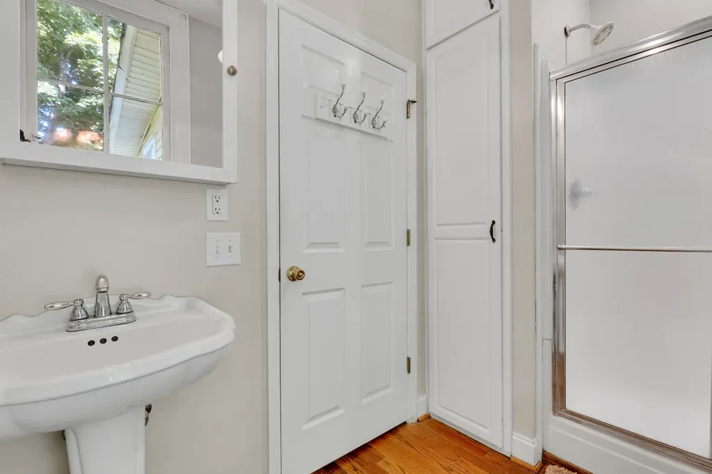221 Walnut Street Springfield TN 37172