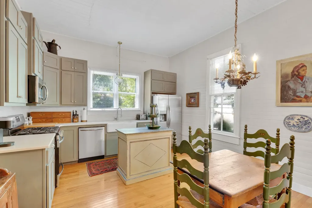221 Walnut Street Springfield TN 37172