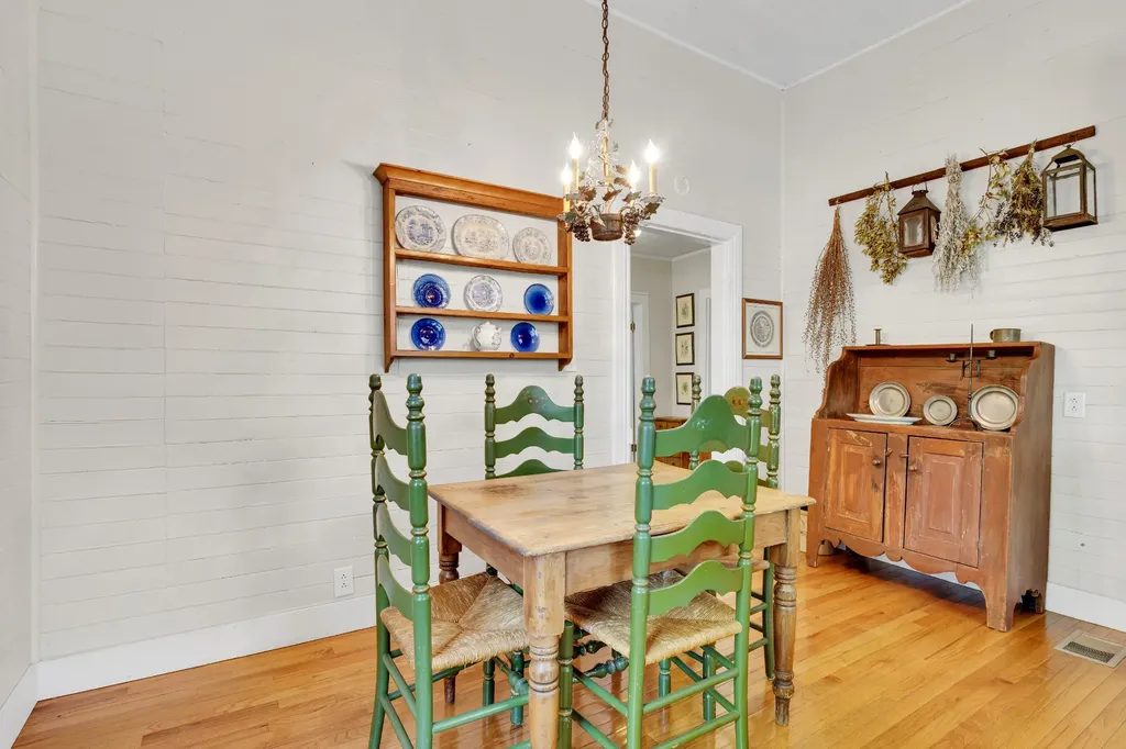 221 Walnut Street Springfield TN 37172