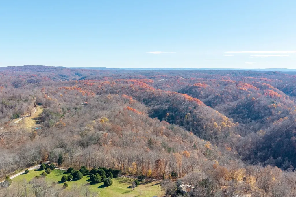 353 Red Bud Lane Hilham TN 38568