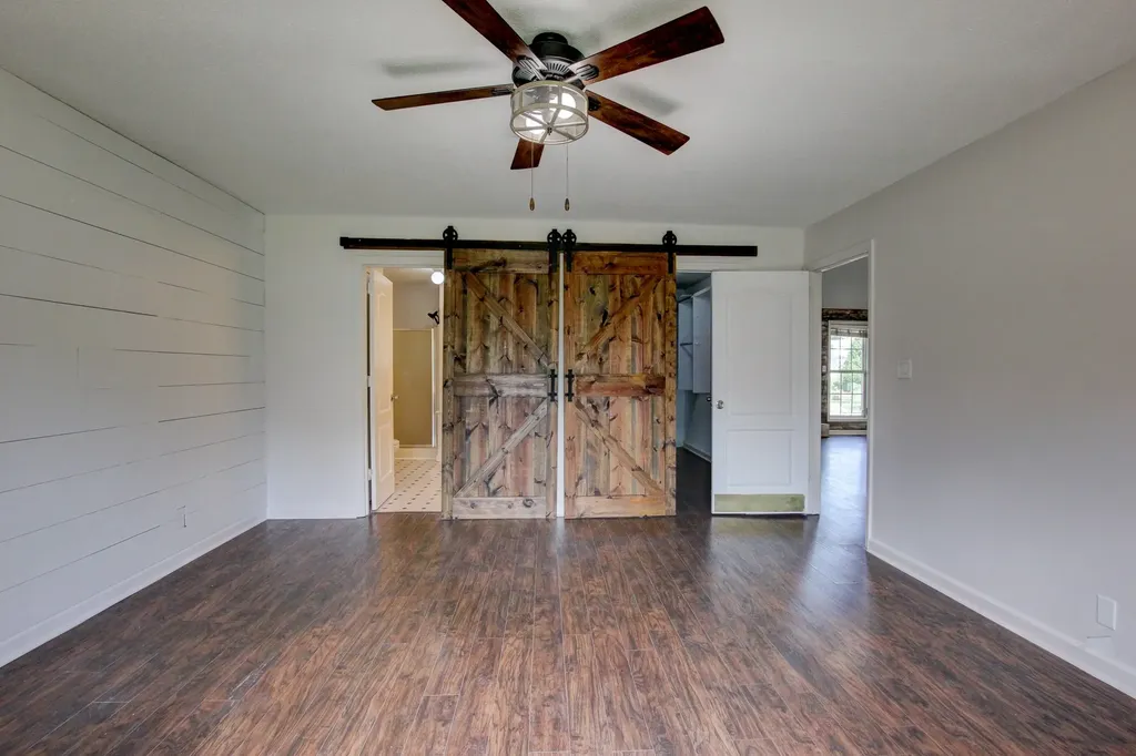 3430 E Henderson Way Clarksville TN 37042