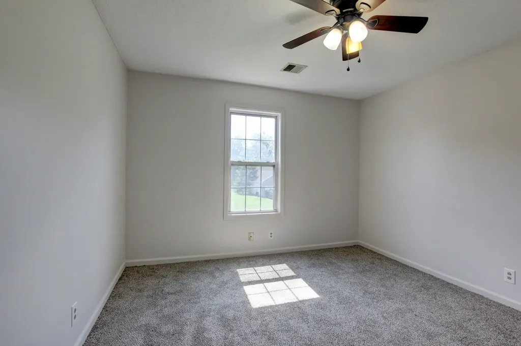3430 E Henderson Way Clarksville TN 37042
