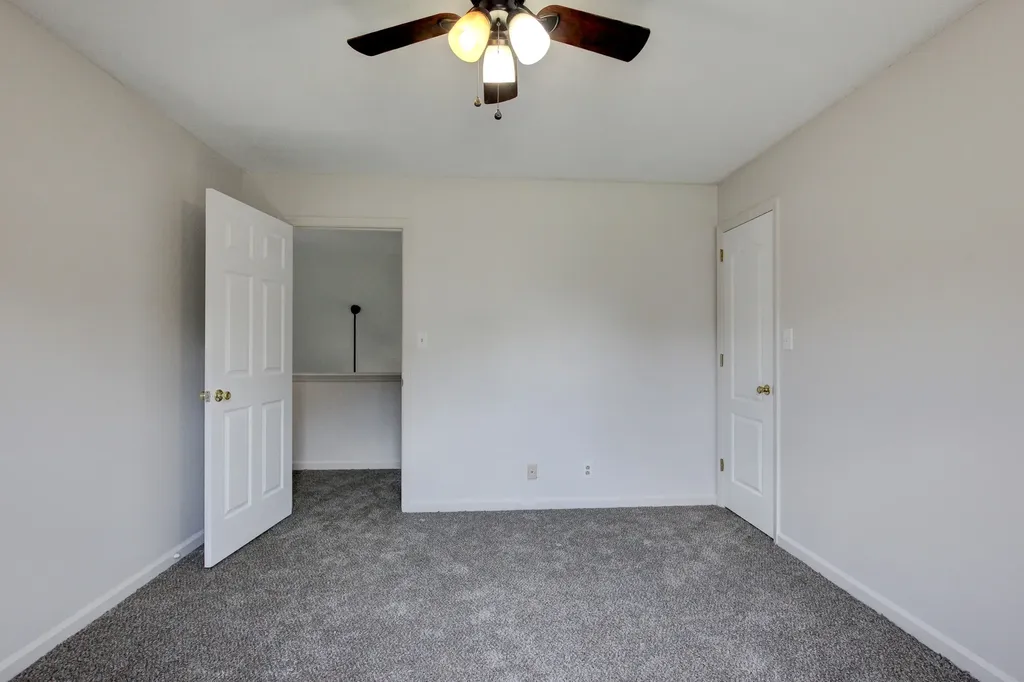 3430 E Henderson Way Clarksville TN 37042
