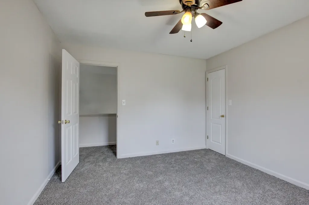 3430 E Henderson Way Clarksville TN 37042