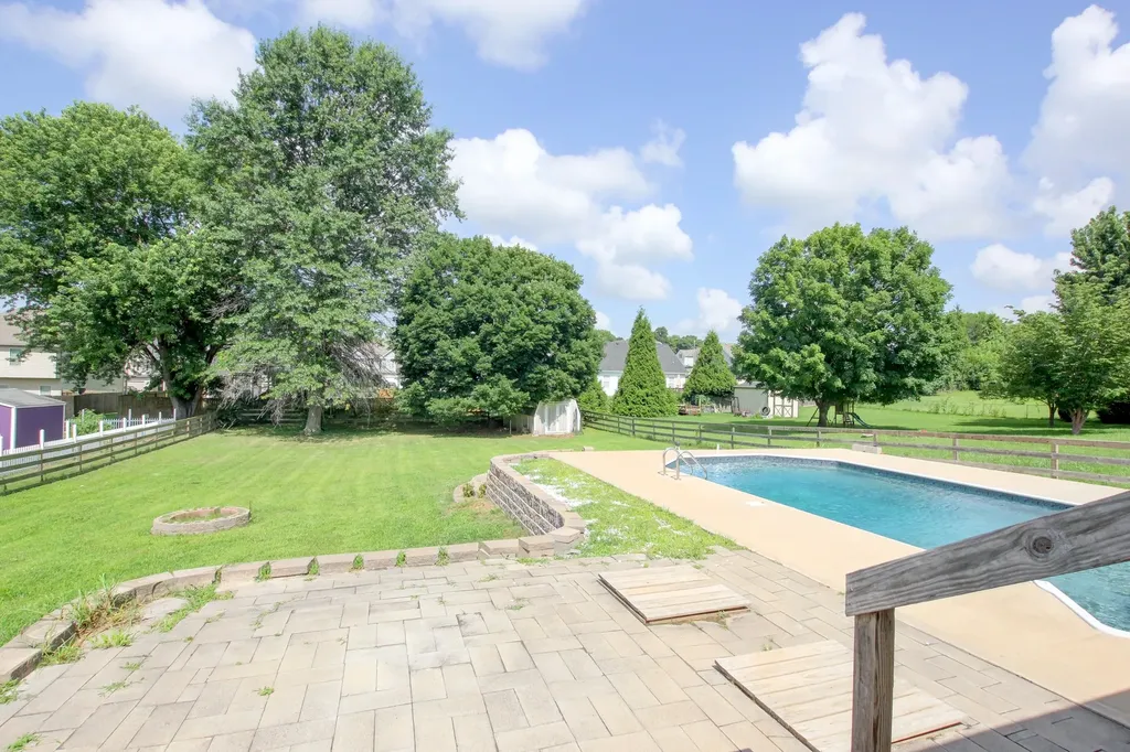 3430 E Henderson Way Clarksville TN 37042