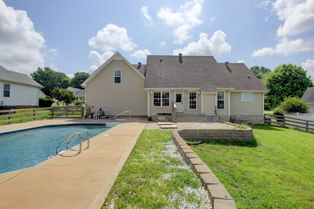 3430 E Henderson Way Clarksville TN 37042