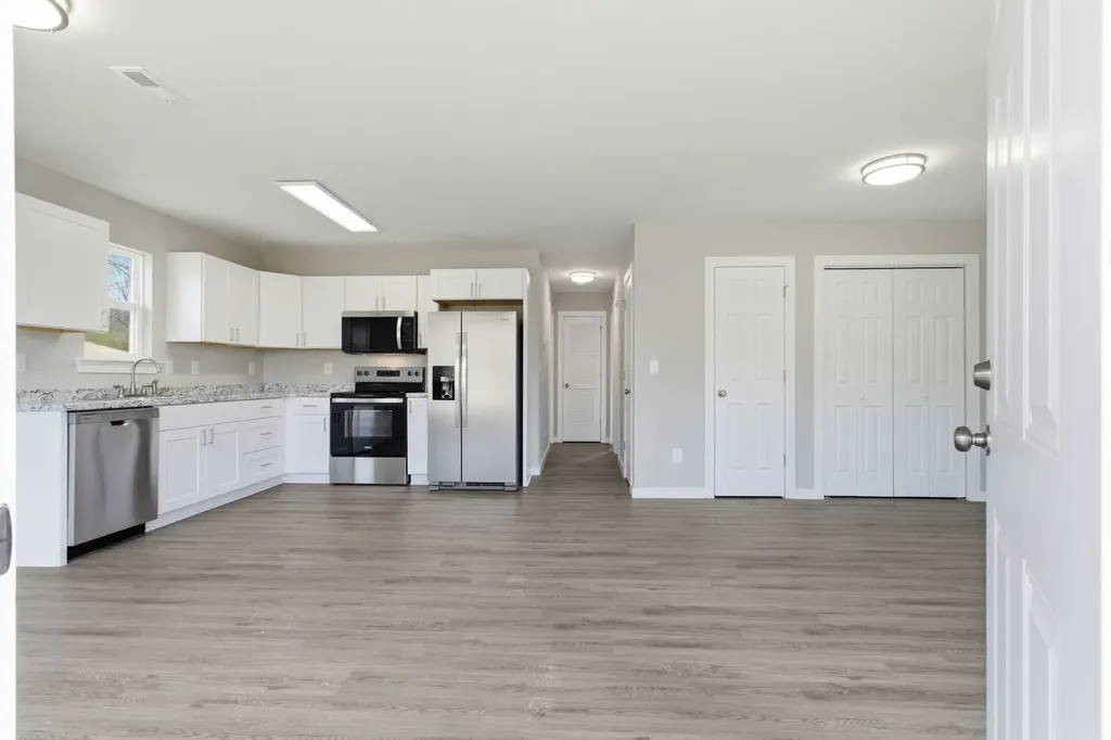 122 Hill Place Court Dickson TN 37055
