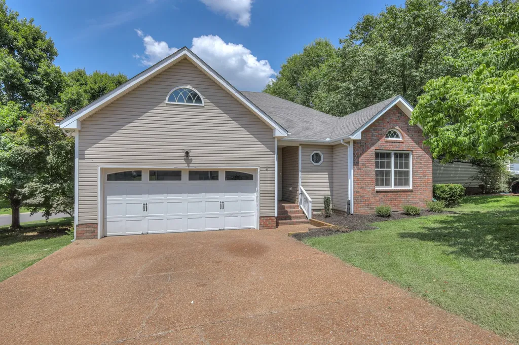 514 Rhodes Circle Gallatin TN 37066