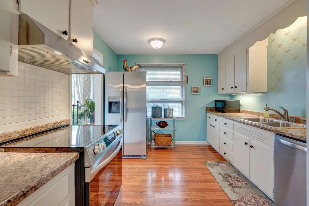 7867 Highway 100 Nashville TN 37221