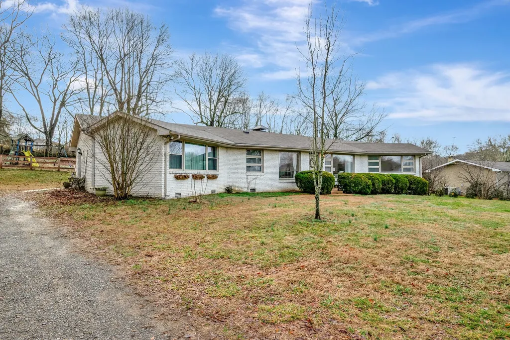 7867 Highway 100 Nashville TN 37221