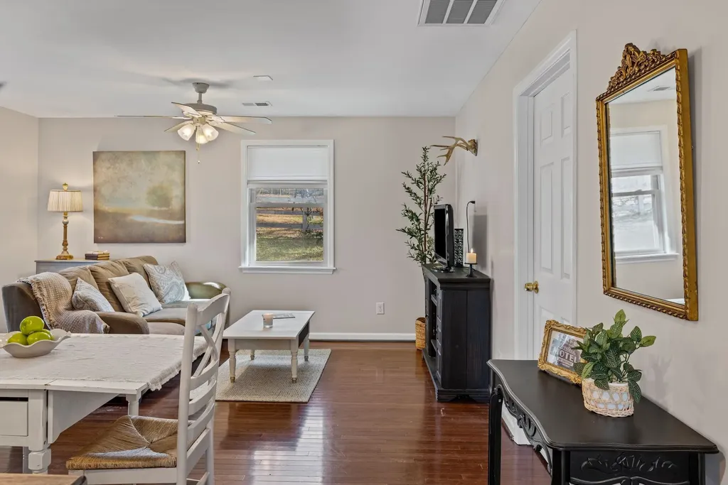 7867 Highway 100 Nashville TN 37221