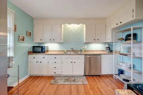 7867 Highway 100 Nashville TN 37221