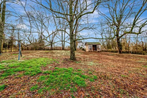 7867 Highway 100 Nashville TN 37221