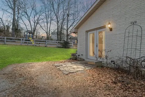 7867 Highway 100 Nashville TN 37221