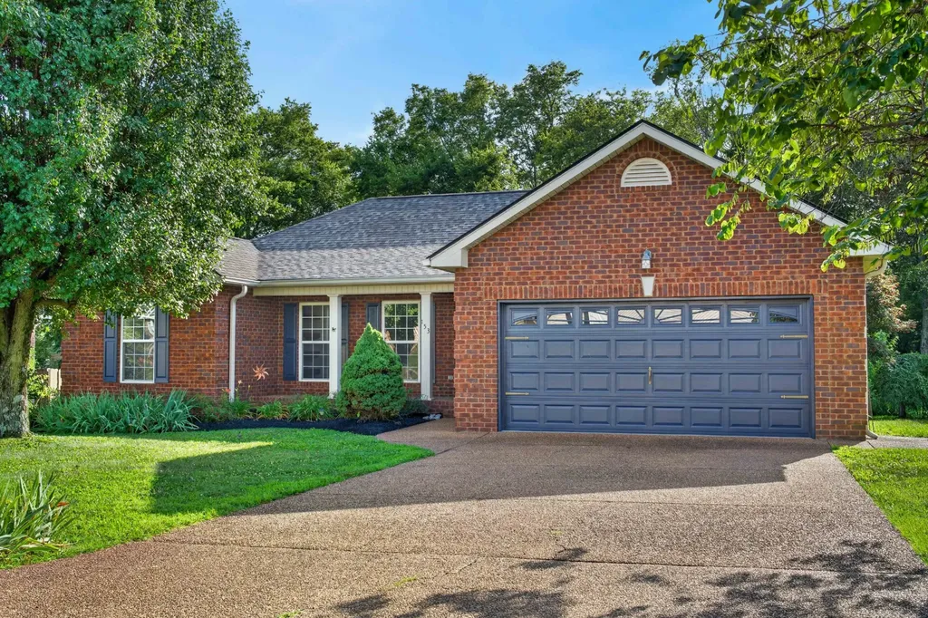 153 Putter Point Drive Gallatin TN 37066