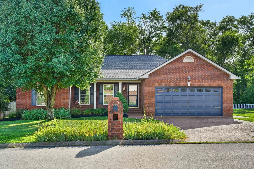 153 Putter Point Drive Gallatin TN 37066