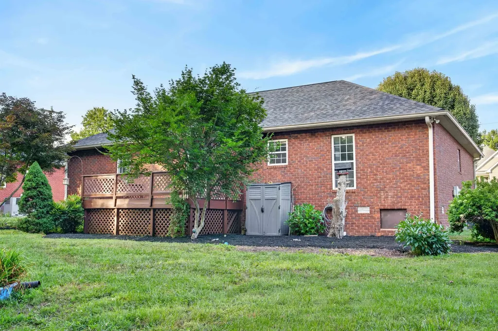 153 Putter Point Drive Gallatin TN 37066