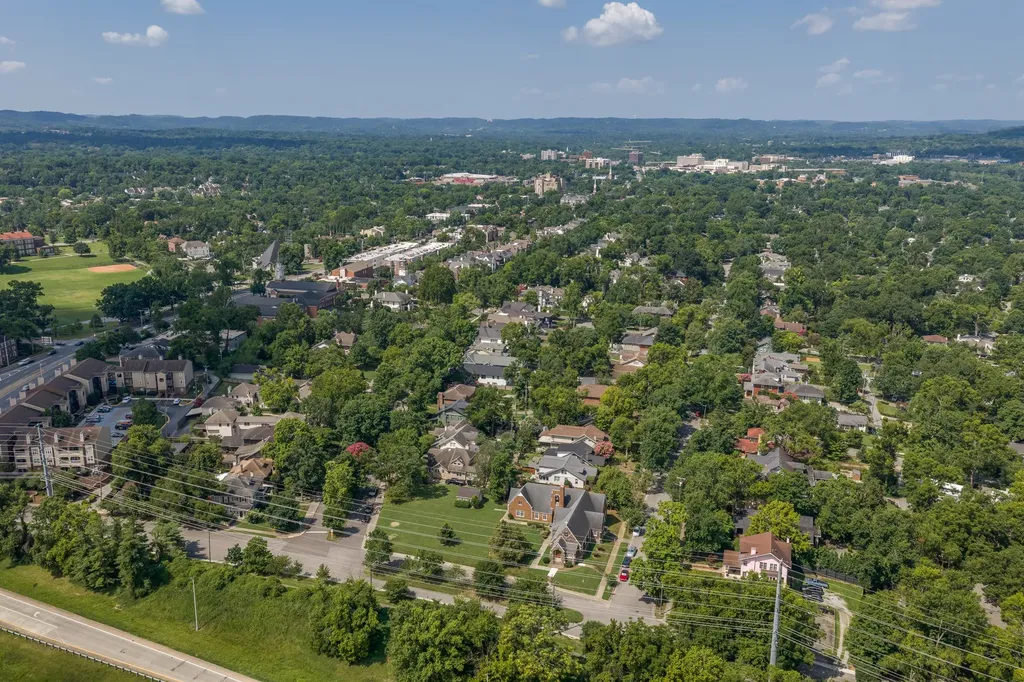 3505 Central Avenue Nashville TN 37205