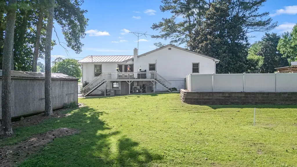13 West Road Fayetteville TN 37334
