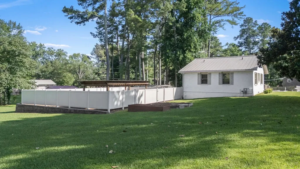13 West Road Fayetteville TN 37334