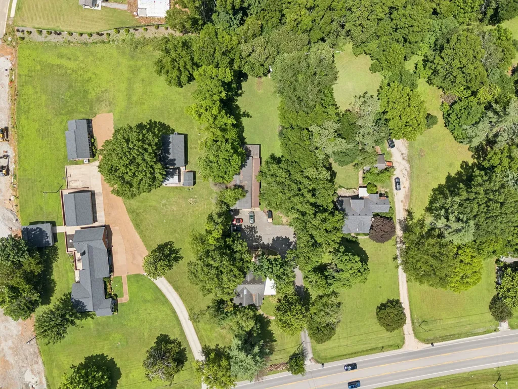1308 Hampshire Pike Columbia TN 38401