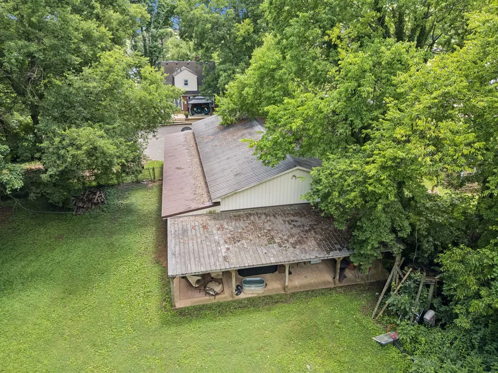 1308 Hampshire Pike Columbia TN 38401