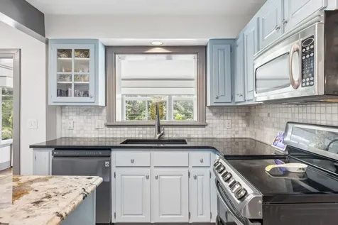 1308 Hampshire Pike Columbia TN 38401