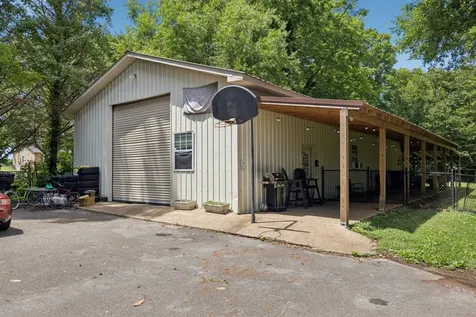 1308 Hampshire Pike Columbia TN 38401